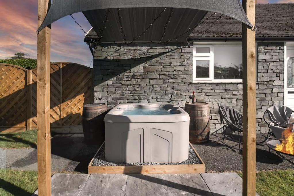 Scar View - Getaway For Two Villa Underbarrow Exterior photo
